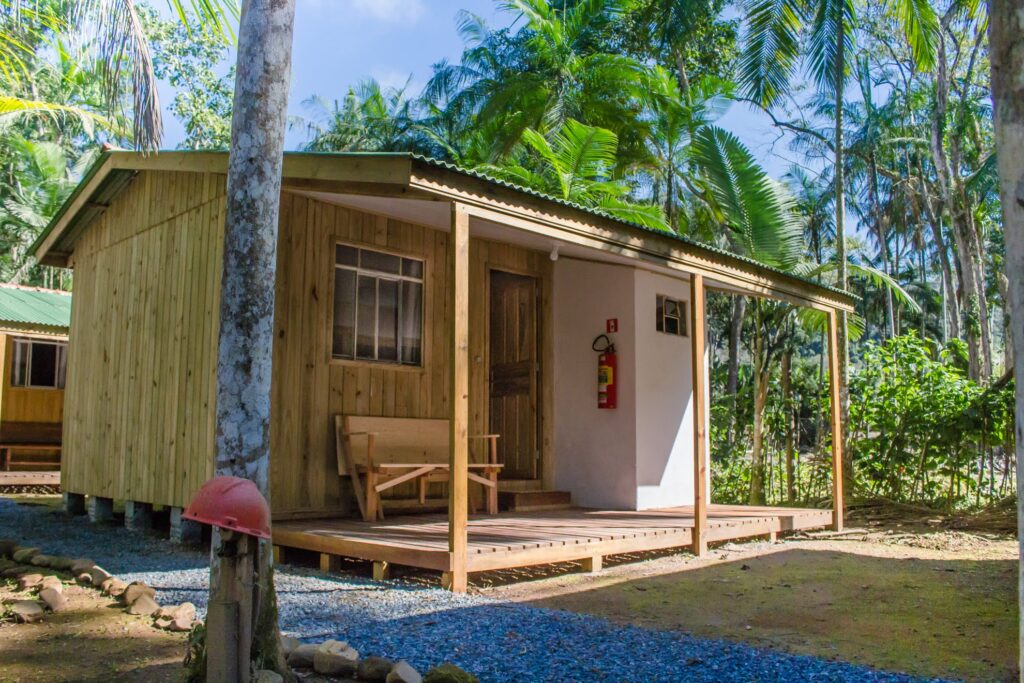 chale-mata-atlantica-pousada-rupestre-petar-iporanga-sao-paulo